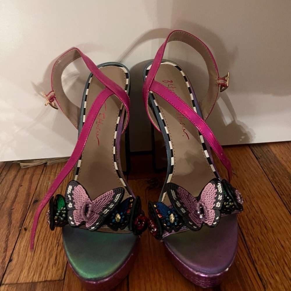Butterfly heels